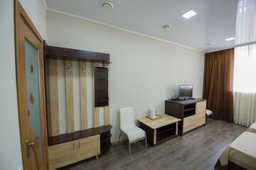 Фото номера Большой двухместный номер с 1 кроватью Отель Elite Hotel г. Бельцы 9